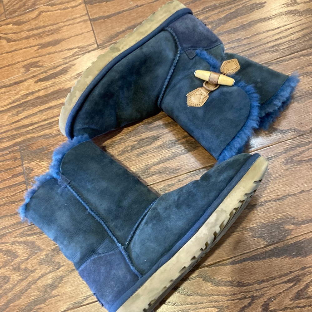 Blue Uggs Short